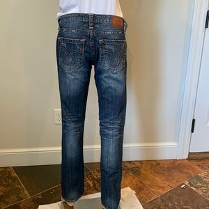Big Star Jeans Women’s straight leg - low rise Jeans Size 29R “Nico” from Buckle